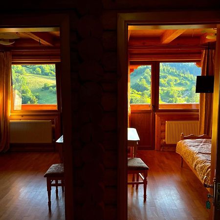 Privatna Sadiba Chalet Oryavchyk Exterior foto